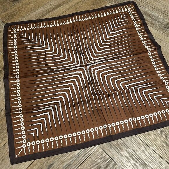 NWOT J.McLaughlin Silk Scarf - Picture 1 of 3